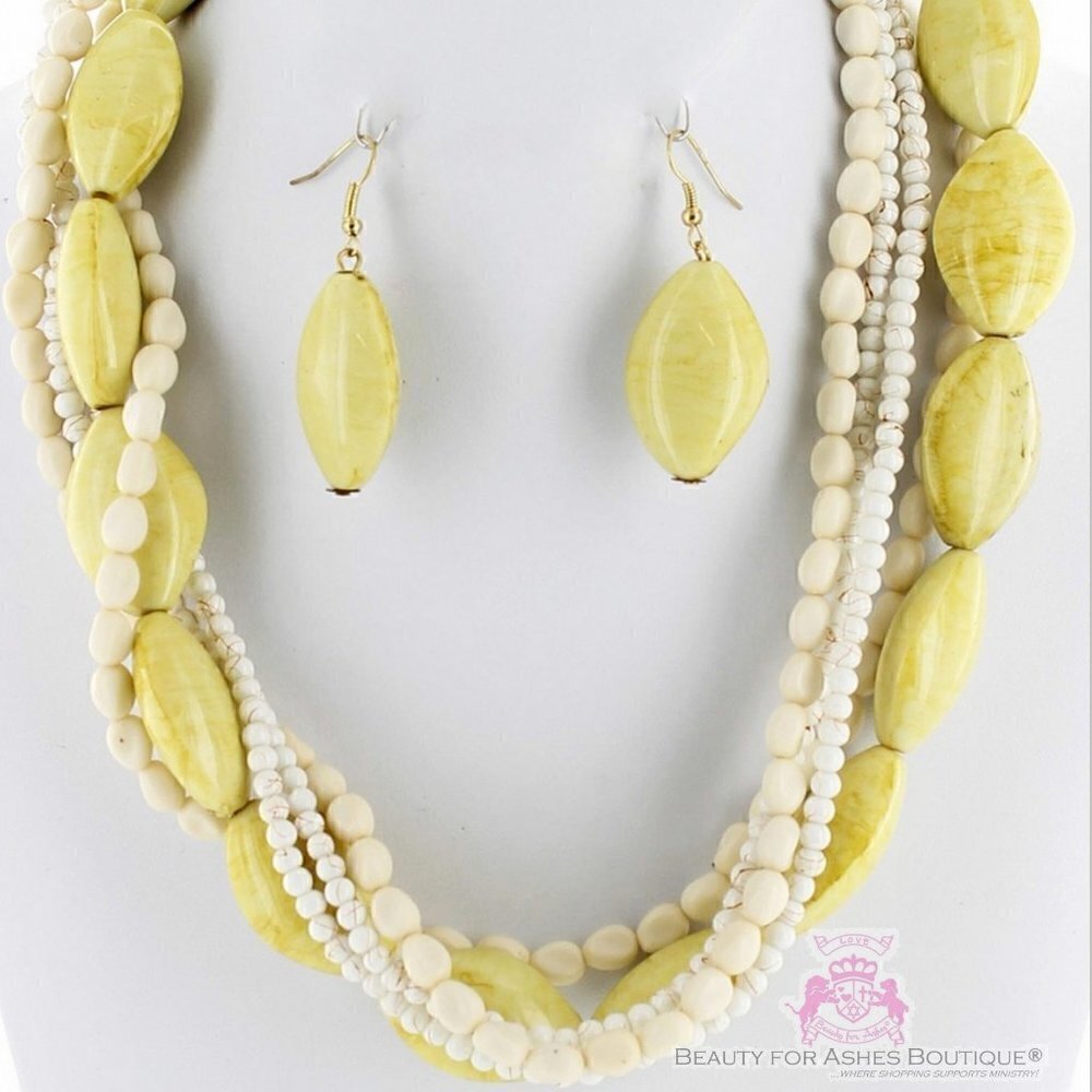 Creme Stone Look Fashion Natural Chunky Classic Acrylic Neutral Necklace Set